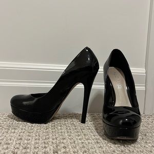 Aldo patent leather platform stiletto black heels